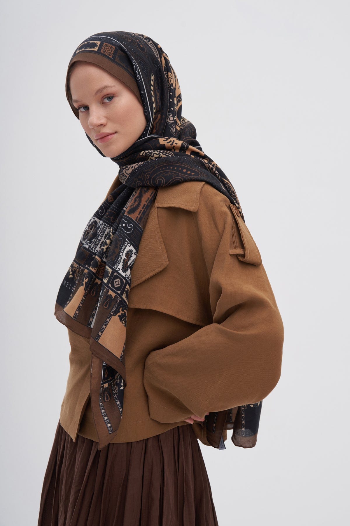 deep-early-silk-scarf-bitter-coffee-2888.jpg