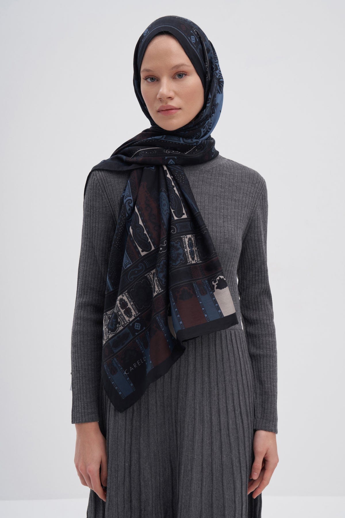 deep-early-silk-scarf-blue-2876.jpg