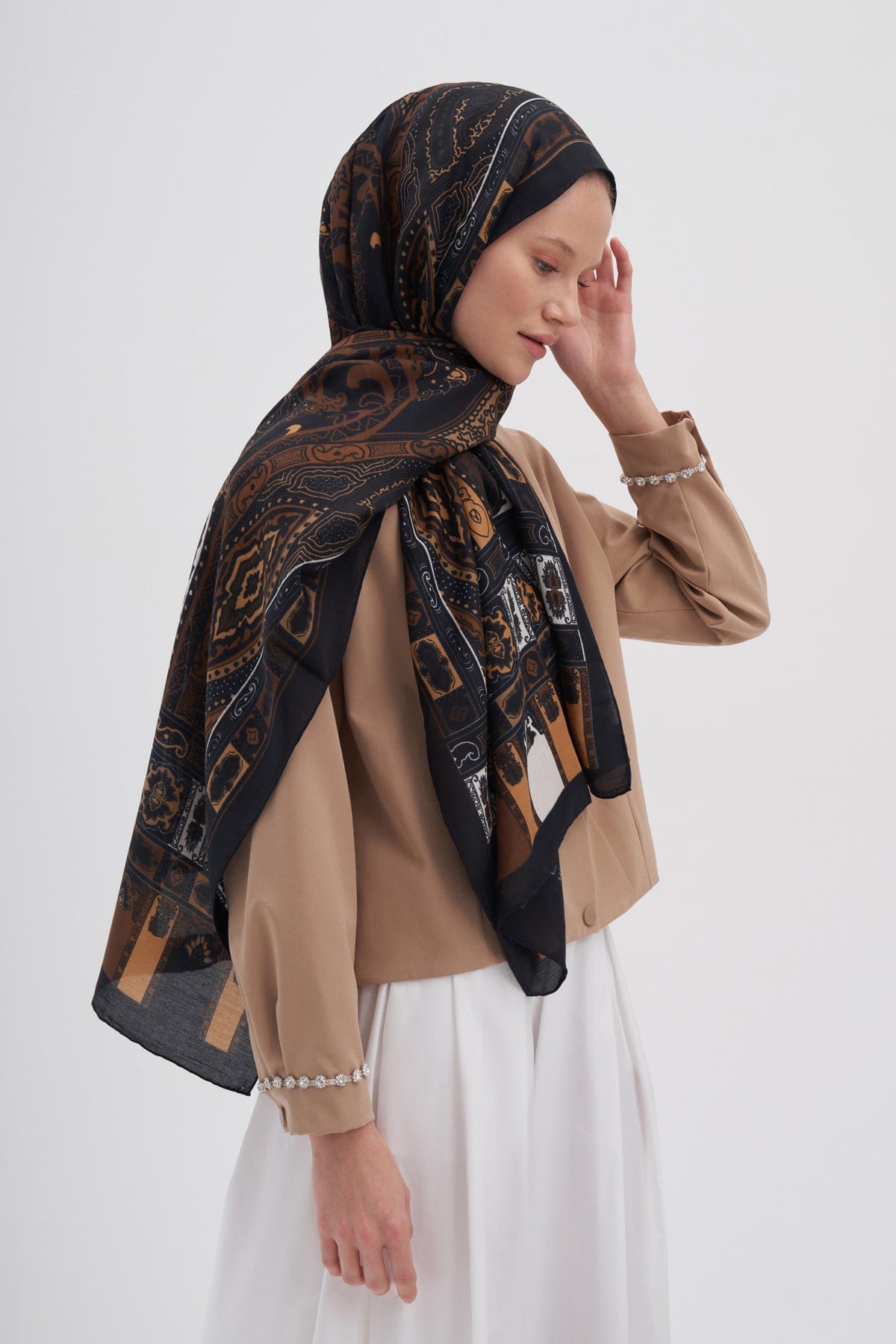 deep-early-silk-scarf-caramel-2882.jpg