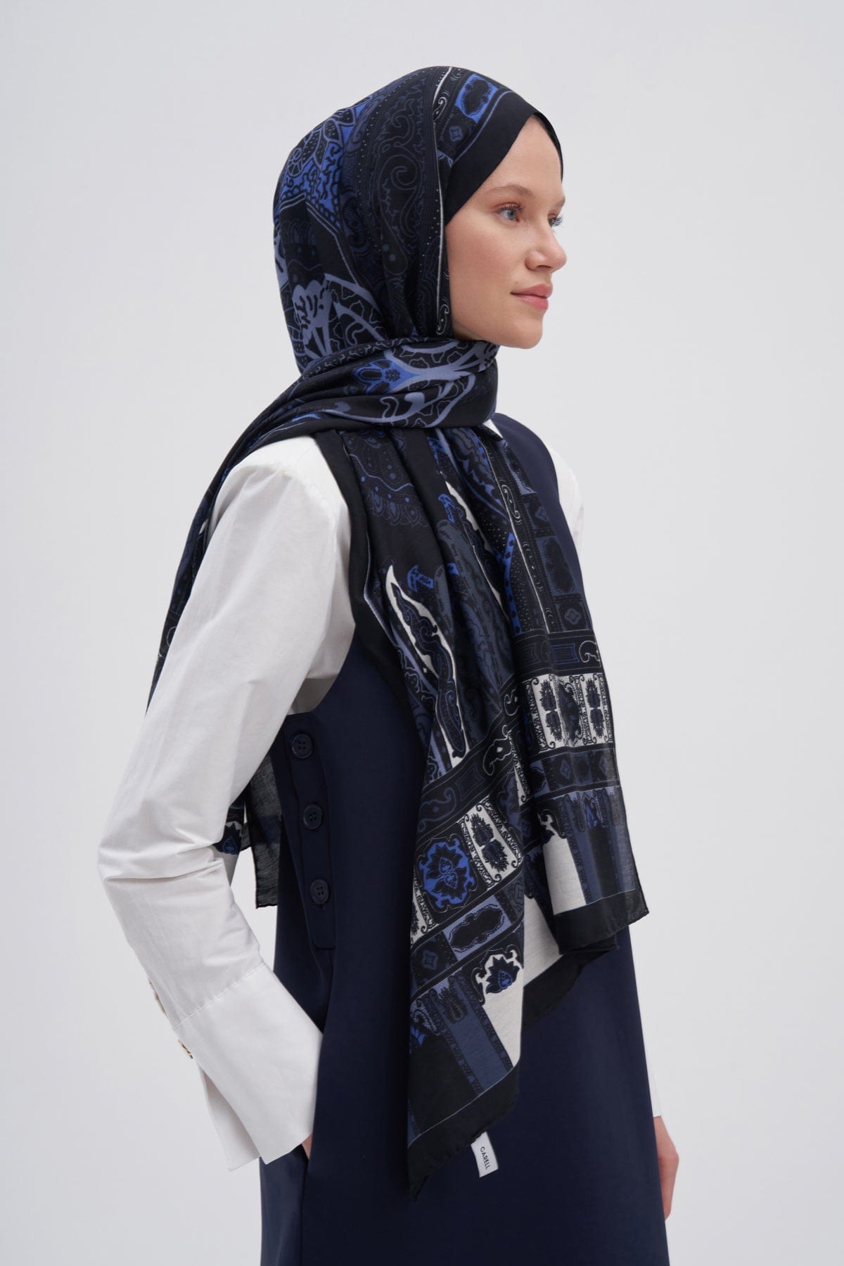 deep-early-silk-scarf-indigo-2871.jpg