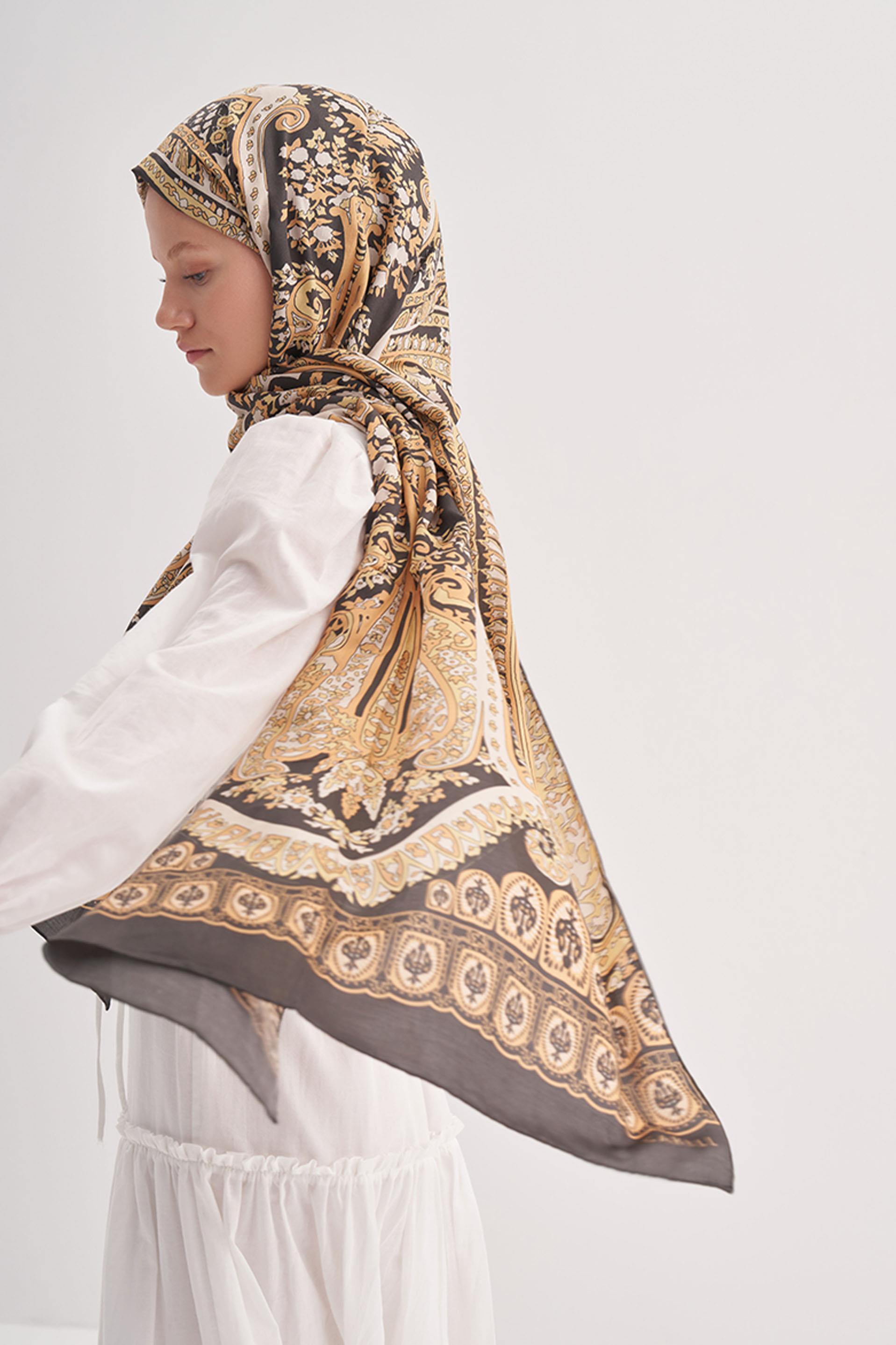 Desert Comfy Silk Scarf Brown