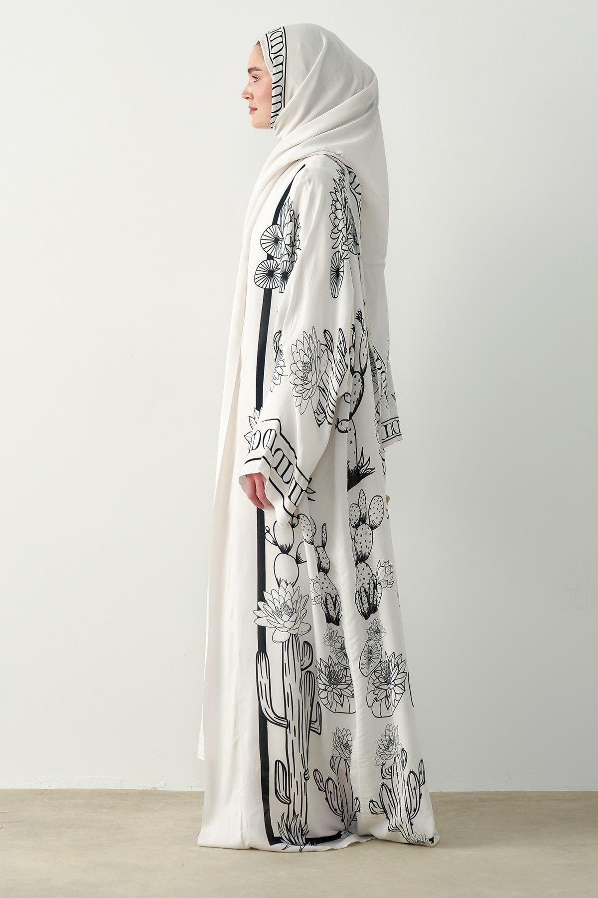 Desert Viscose Abaya Ecru