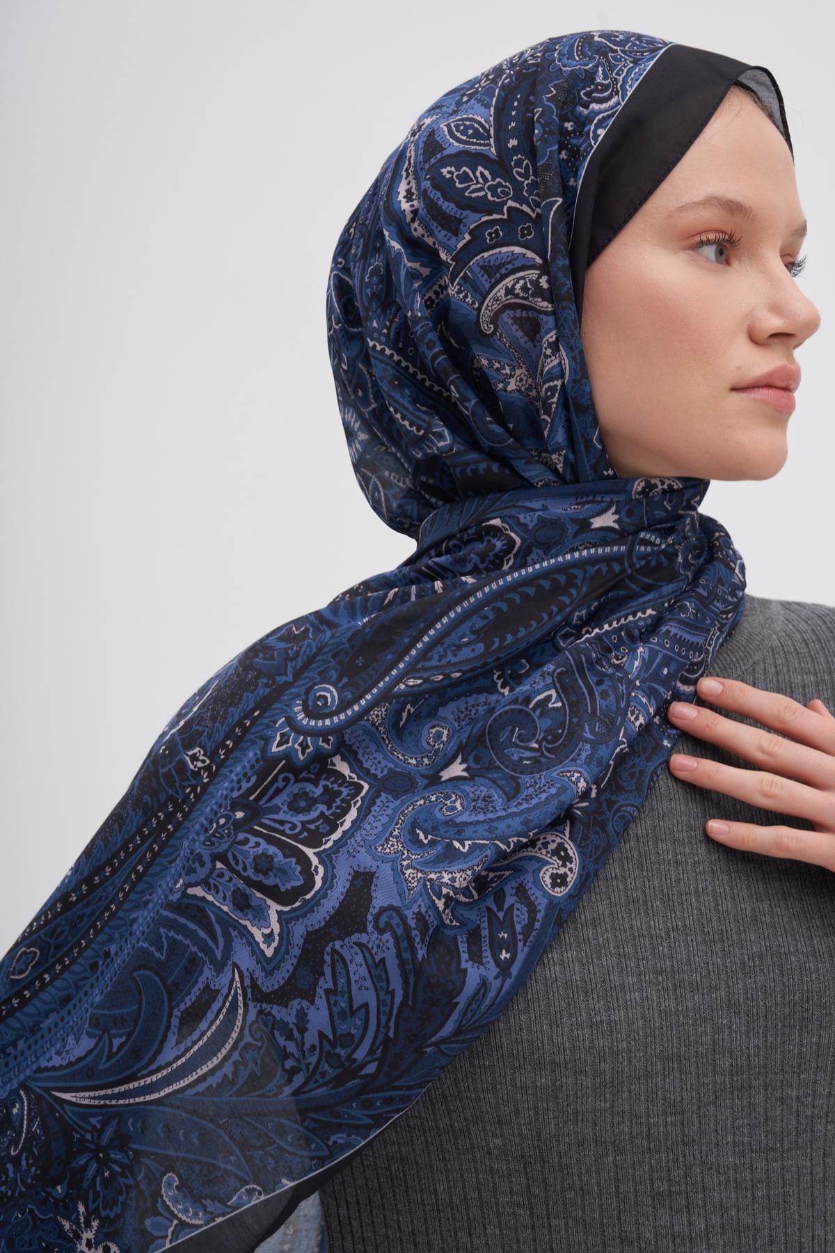 diamond-nilla-cotton-scarf-deep-blue-95.jpg