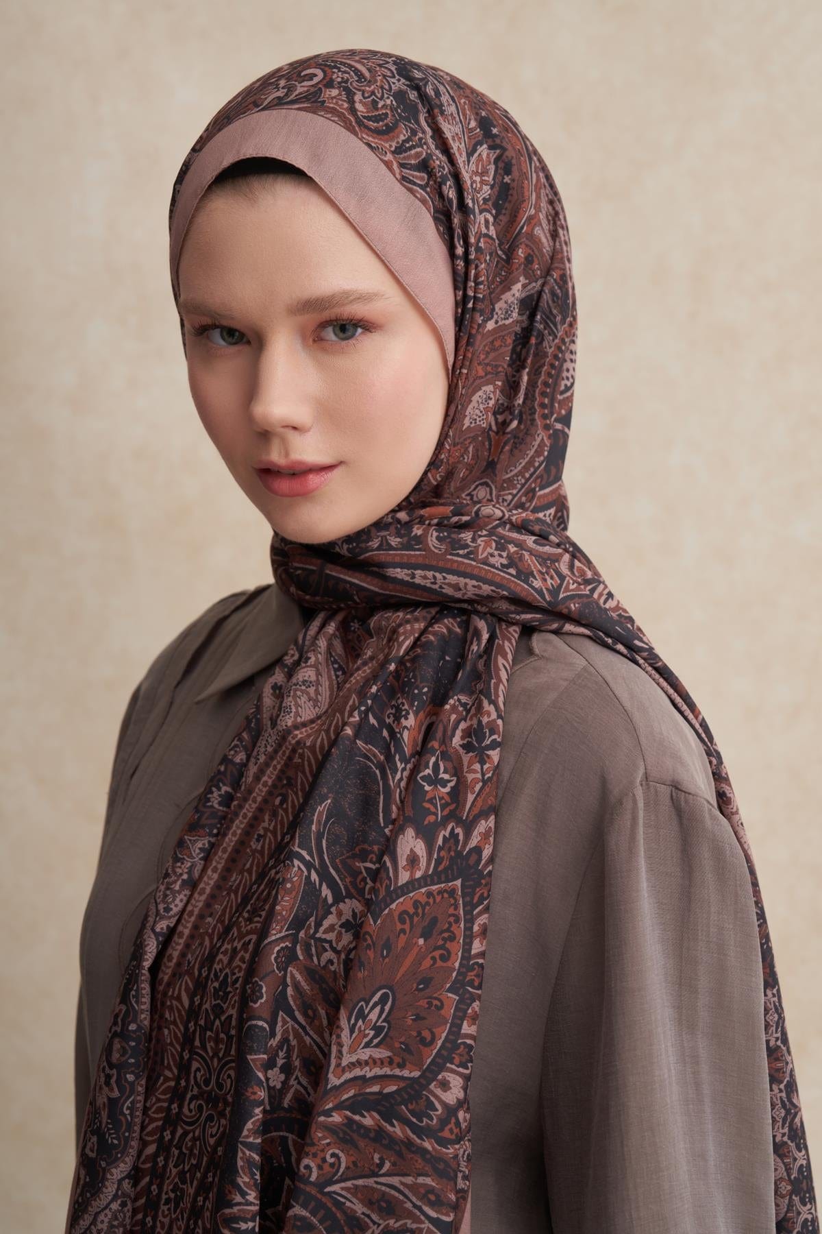 diamond-nilla-cotton-scarf-milk-coffee-100.jpg