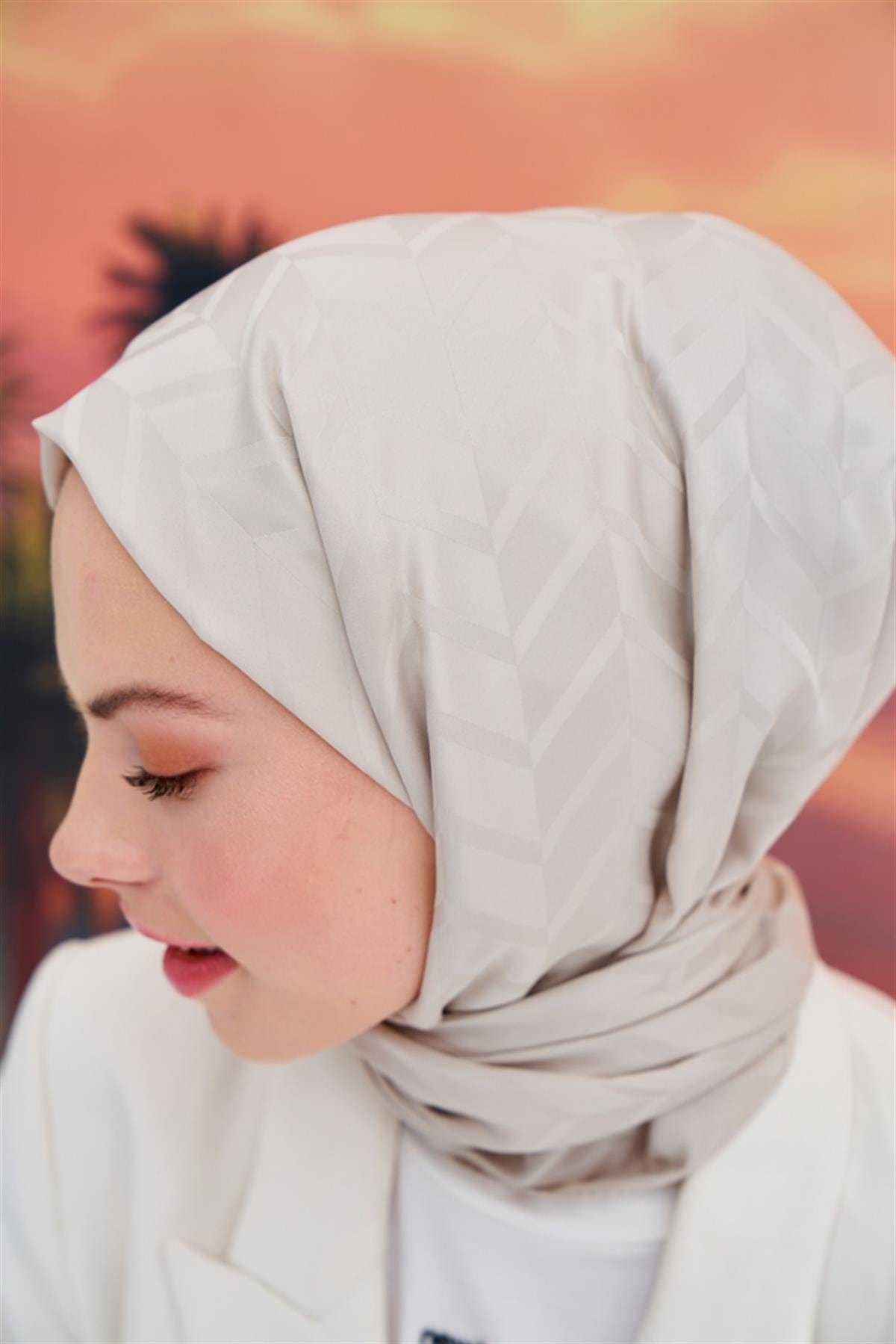 Diamond Pattern Cotton-Silk Scarf with Camel