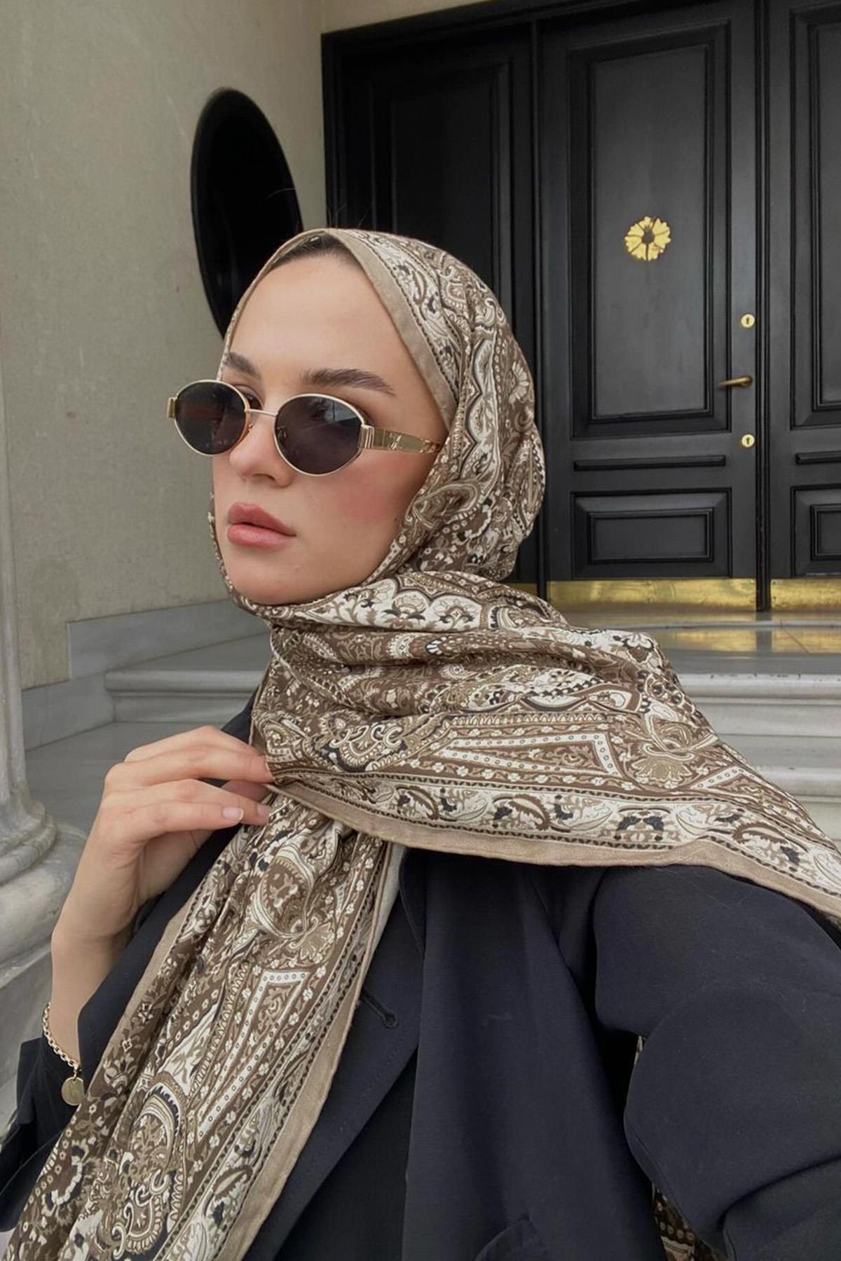 Dilek Kara's Choice: Whisper Comfy Silk Scarf Camel