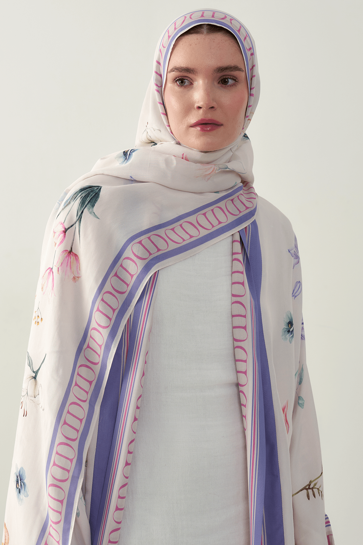 dream-cicekli-monogram-viscose-scarf-cream-1407.png
