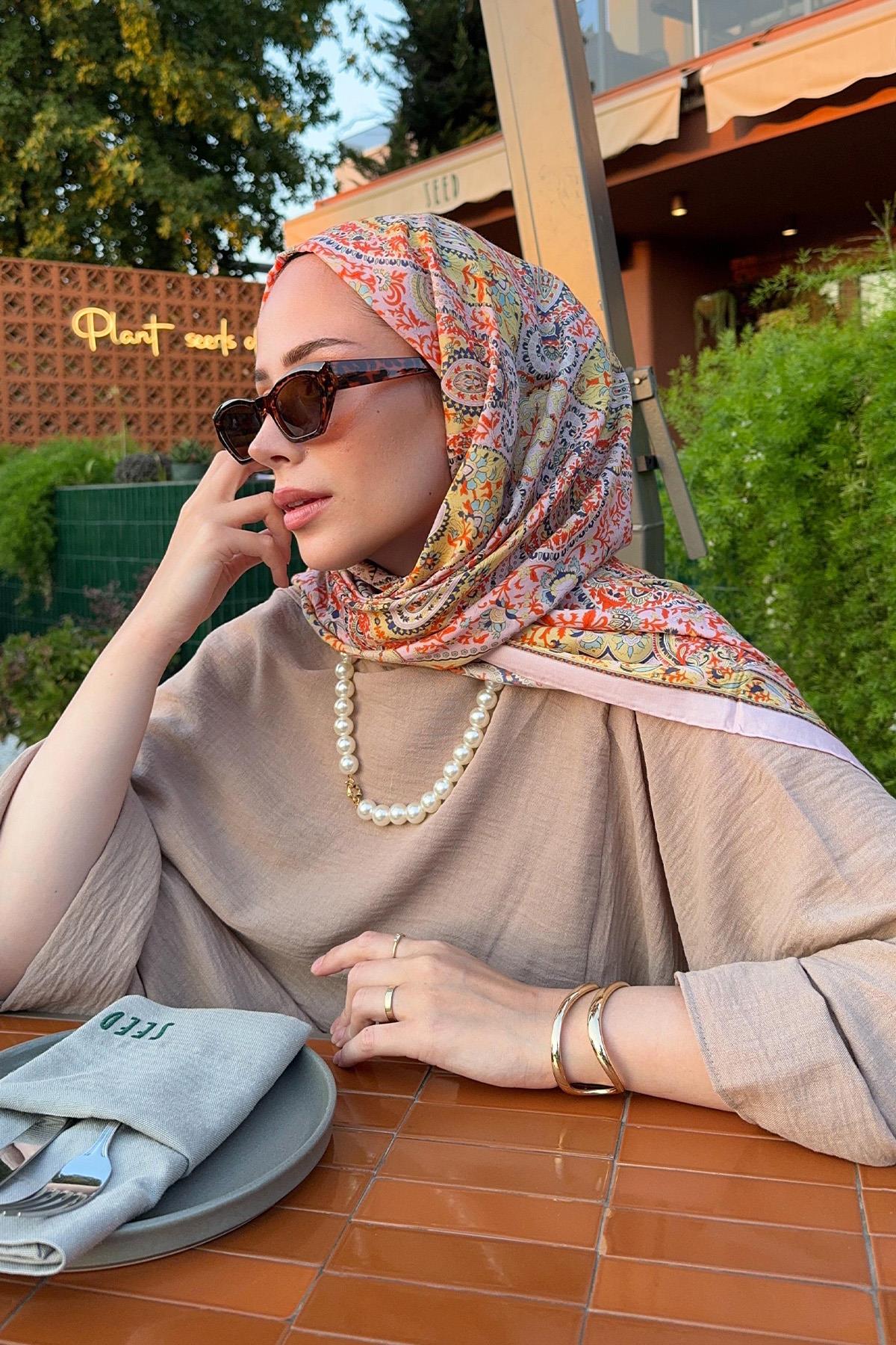 duygu-goncu-s-choice-sunset-comfy-silk-scarf-222.jpg