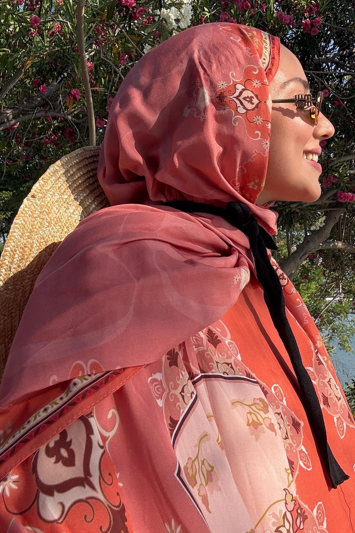 ebru-tuna-s-choice-maknesa-monogram-viscose-scarf-coral-1446.jpg