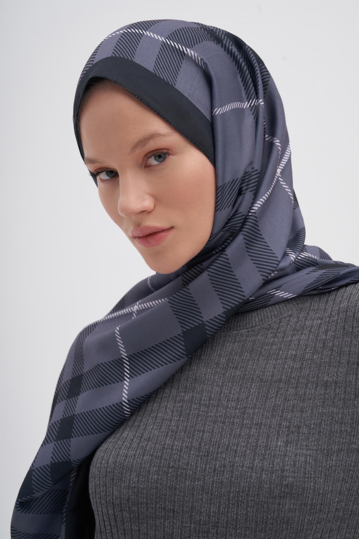 Echo Cuadros Cotton Scarf Gray