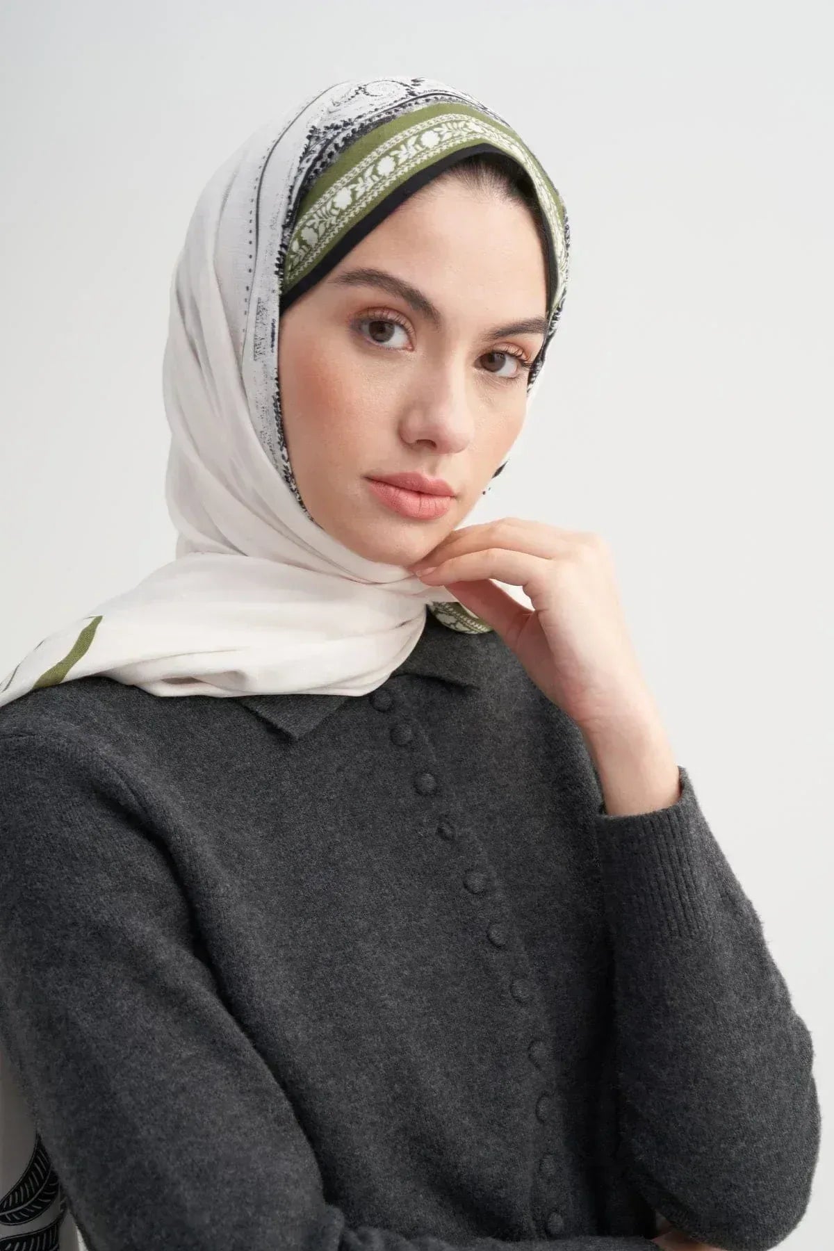 elara-incira-viscose-scarf-ecru-4633 - Carell Hijab