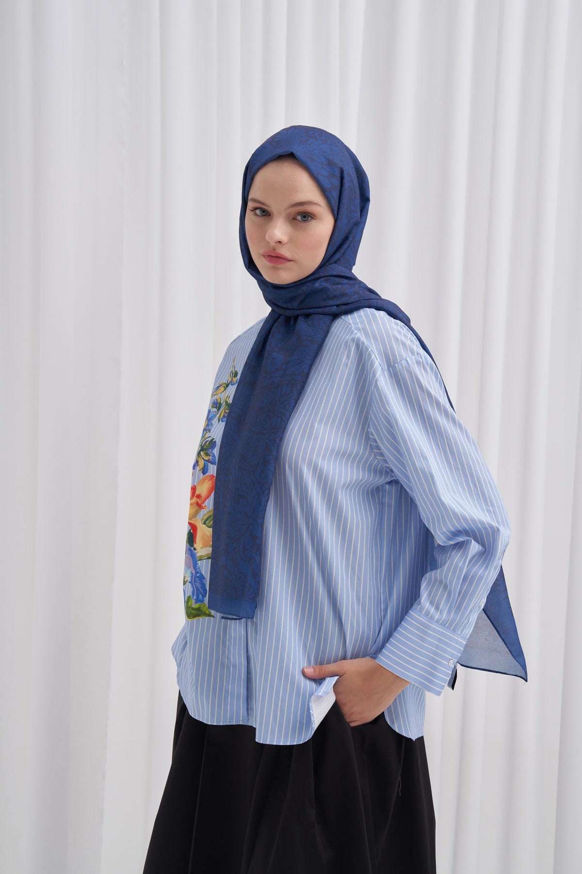 elegance-nilla-cotton-scarf-deep-blue-3174.jpg