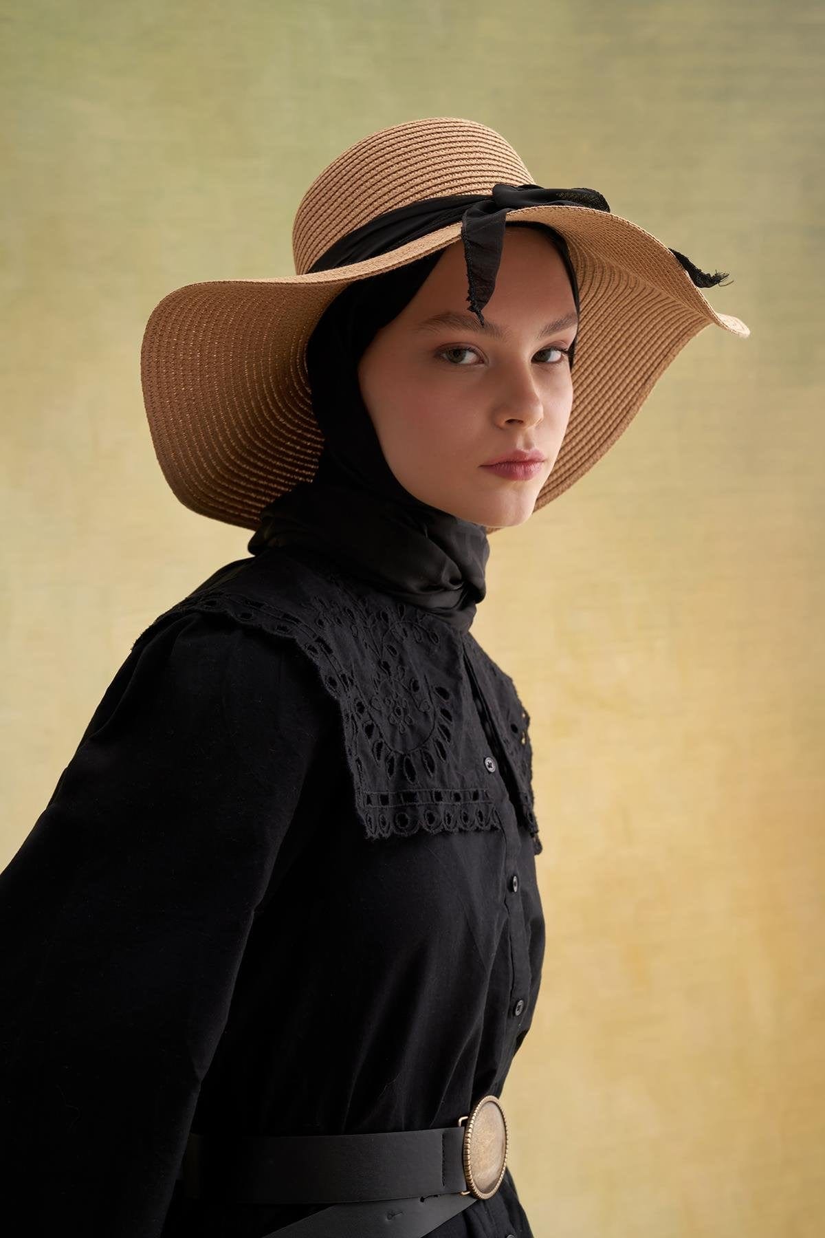 elegant-straw-hat-with-ribbon-detail-camel-1683.jpg