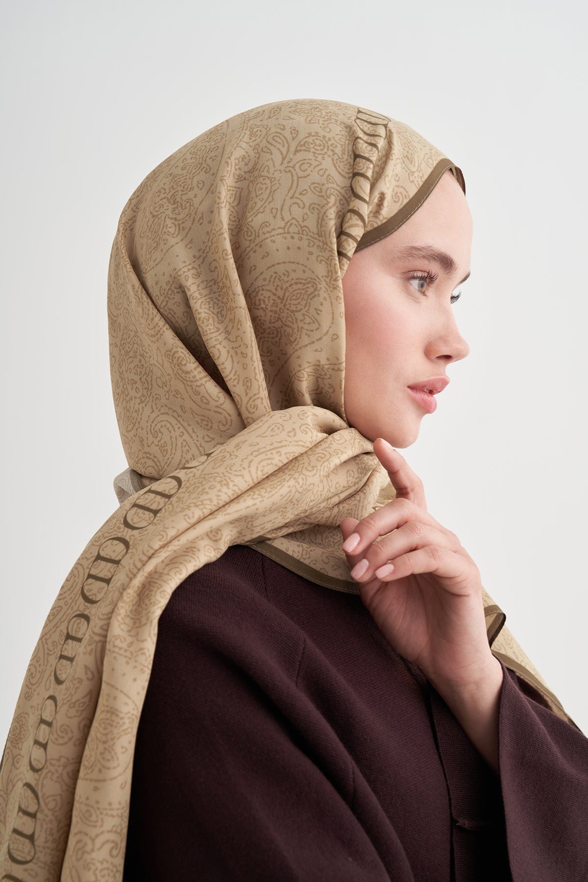 Elenora Monogram Viscose Scarf Dore