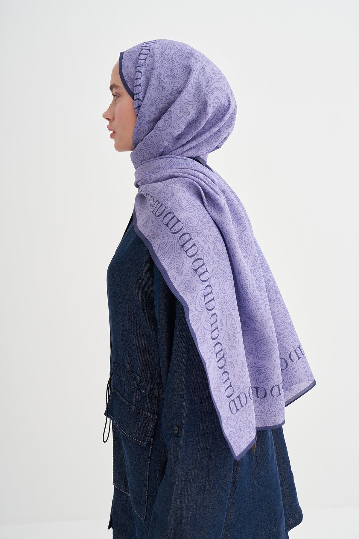 elenora-monogram-viscose-scarf-lilac-4045.jpg