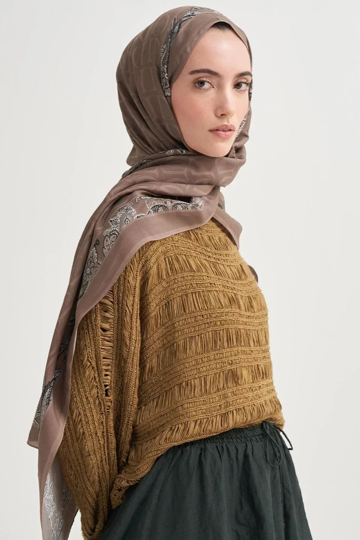elenora-monogram-viscose-scarf-orange-4327 - Carell Hijab
