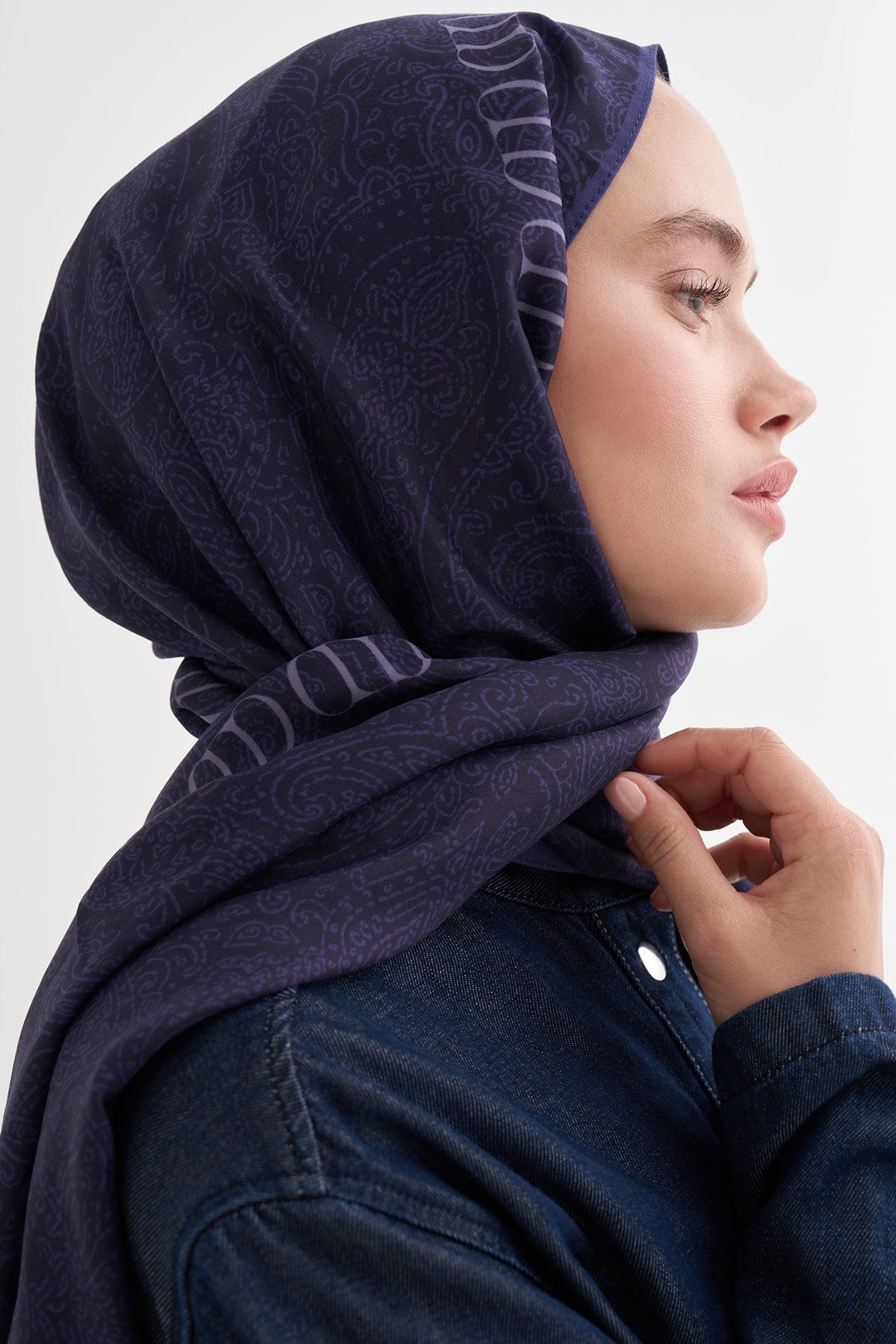 elenora-monogram-viscose-scarf-purple-blue-4070.jpg