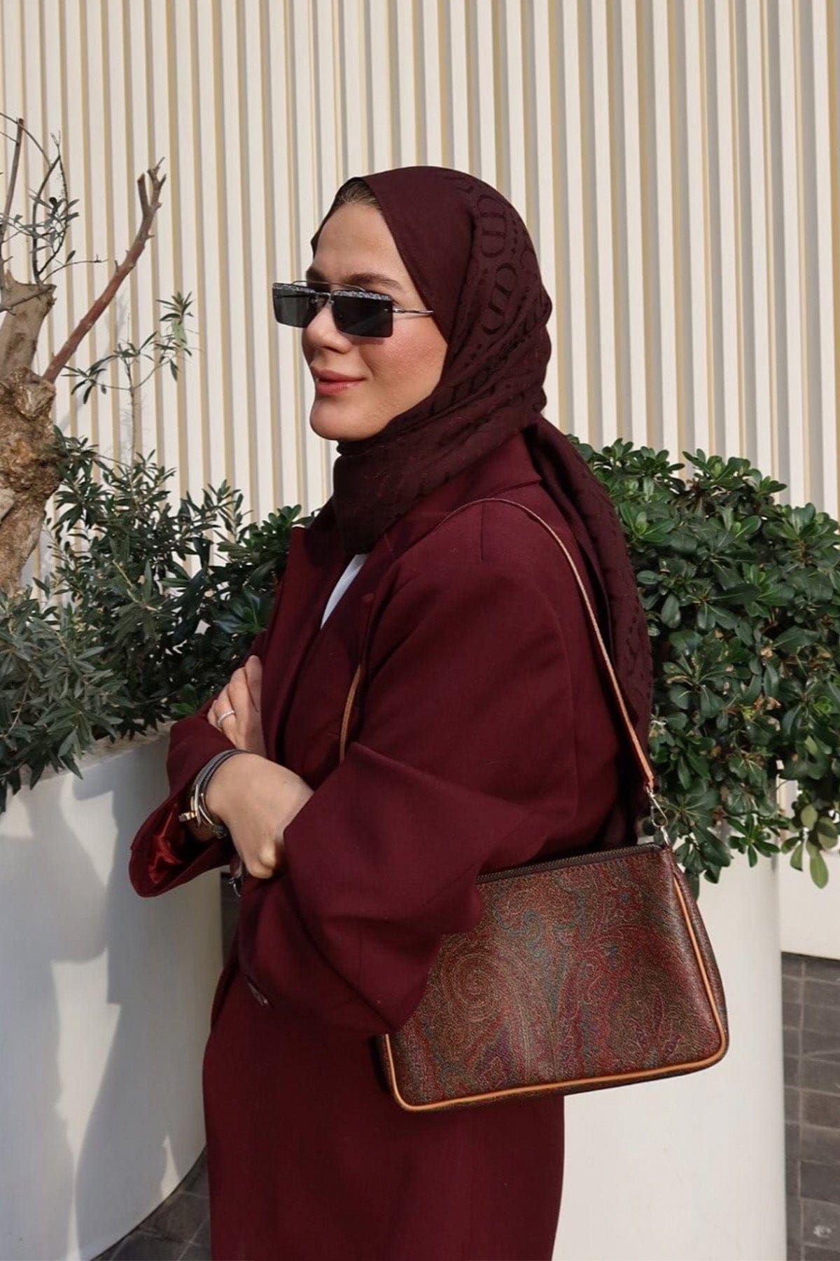 Elif Topdağ Mansur's Choice: Luxe Pattern Liora Cotton Scarf Burgundy