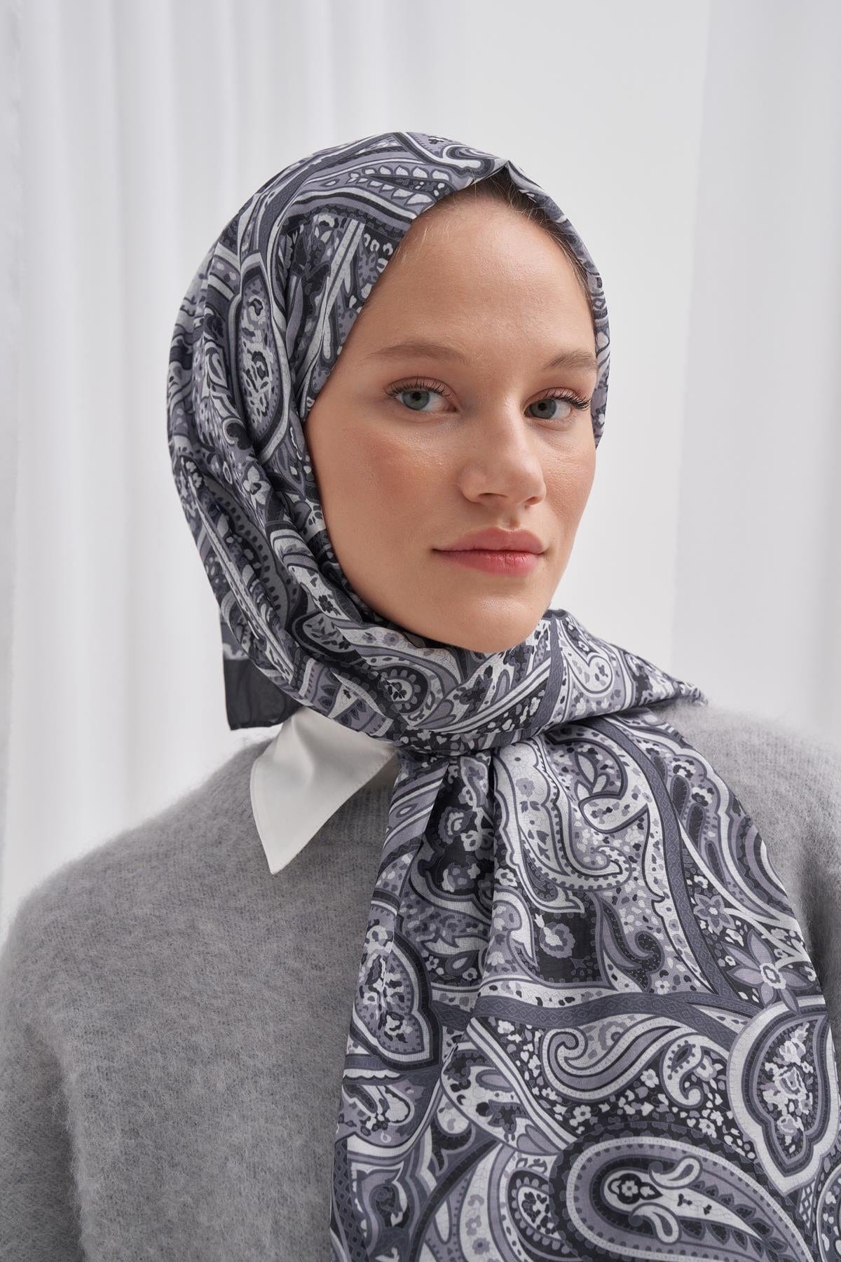 ephesus-nilla-cotton-scarf-gray-3153.jpg