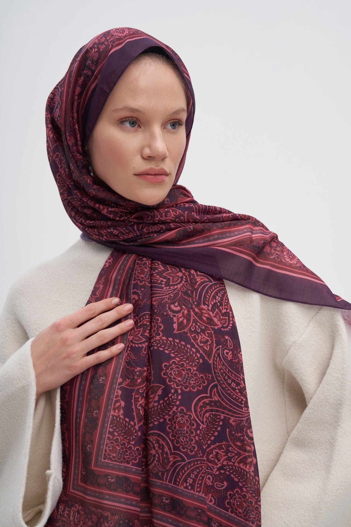 ethnic-nilla-cotton-scarf-damson-3487_8820ebda-bb82-43c5-8e13-e585b75370f9.jpg