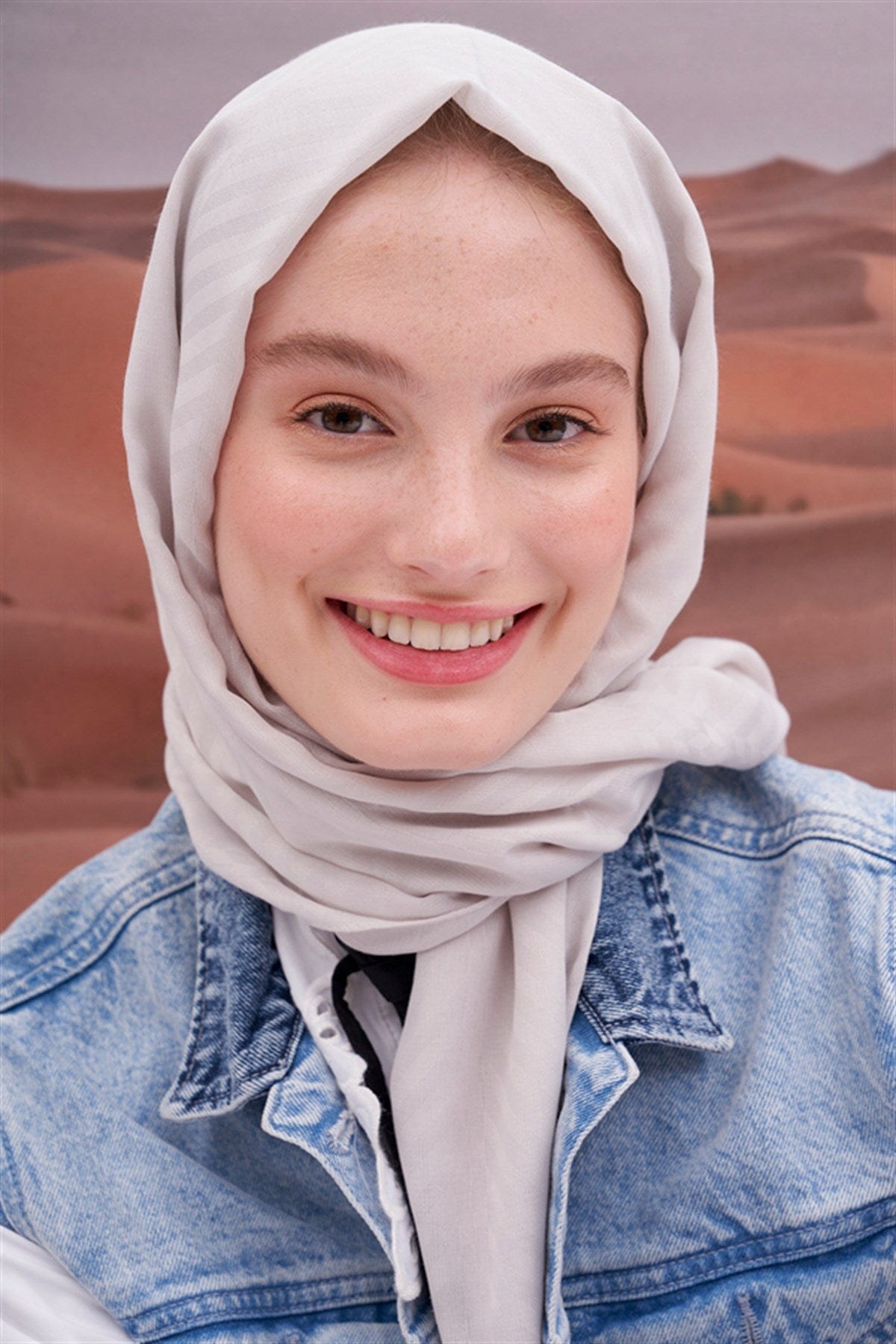 fasone-modal-jacquard-scarf-silver-3132_a76e3b43-032f-48ea-8584-c9437ac5fd4b.jpg