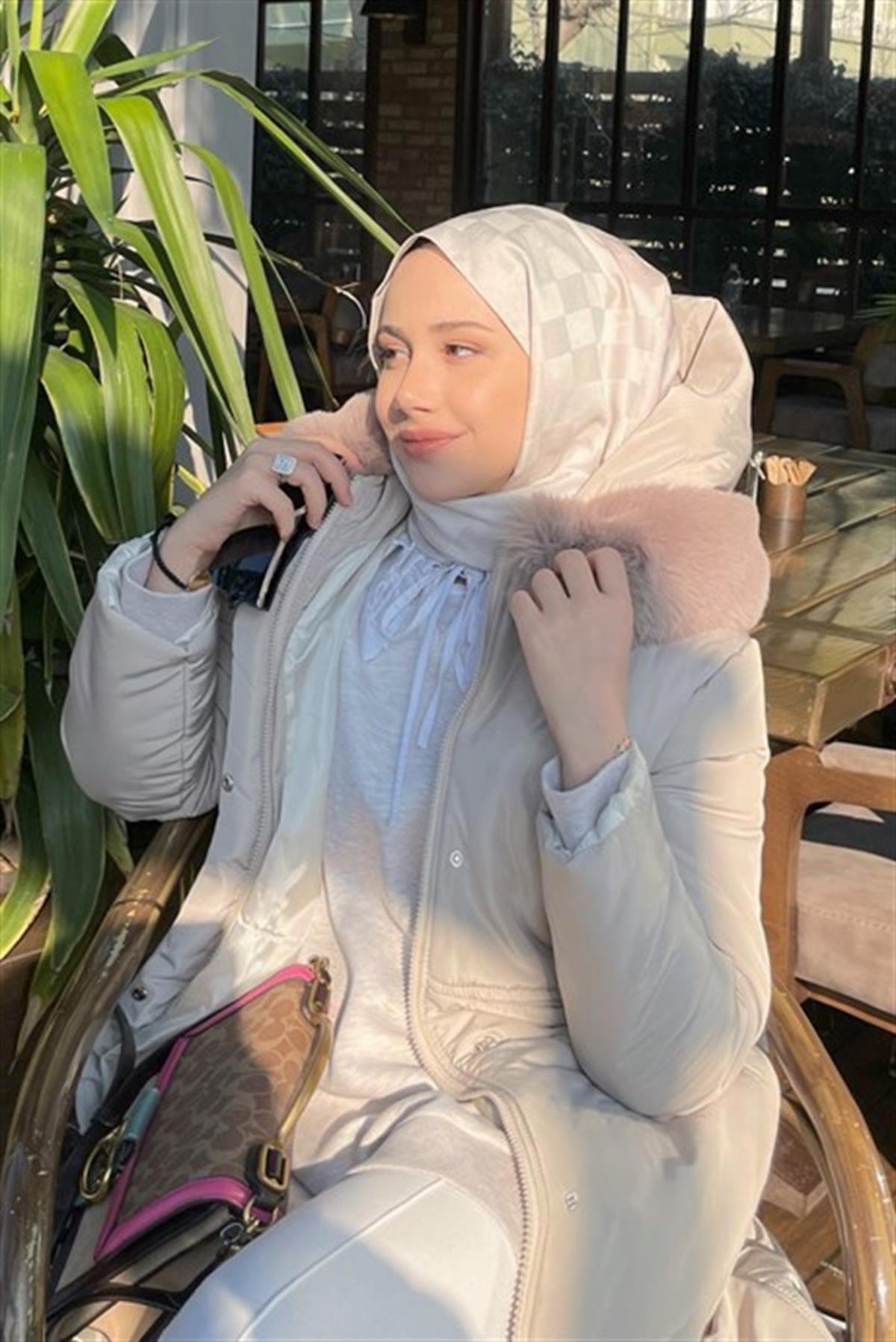 Feyza Hakyemez's Choice: Checkered Jacquard Italian Silk Scarf Silver