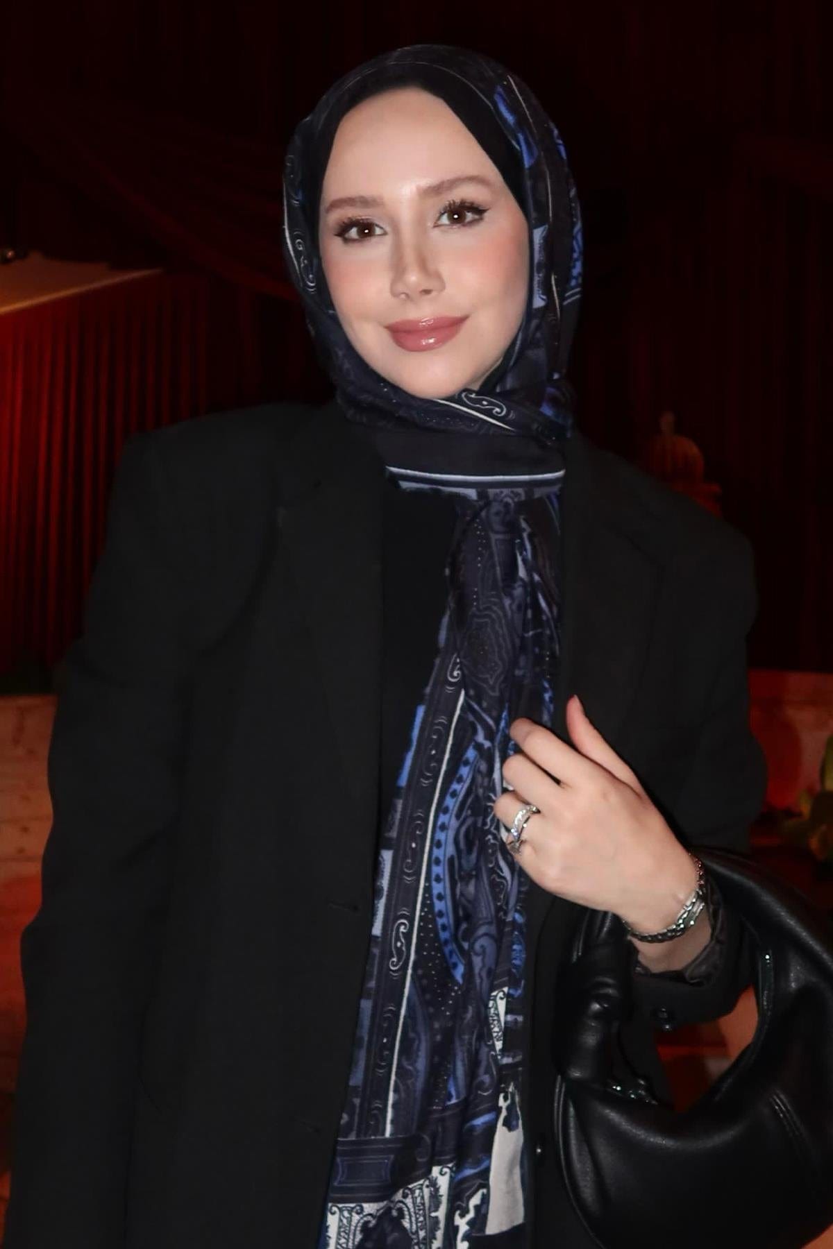 feyza-hakyemez-s-choice-deep-early-silk-scarf-indigo-2868.jpg