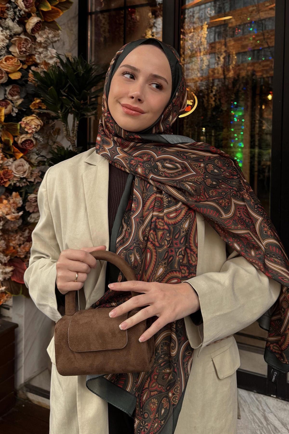 feyza-hakyemez-s-choice-marbella-nilla-cotton-scarf-army-green-3298.jpg