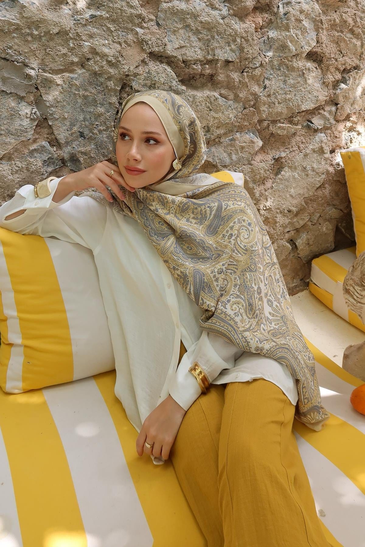 feyza-hakyemez-s-choice-ravena-nilla-cotton-scarf-lemon-3477.jpg