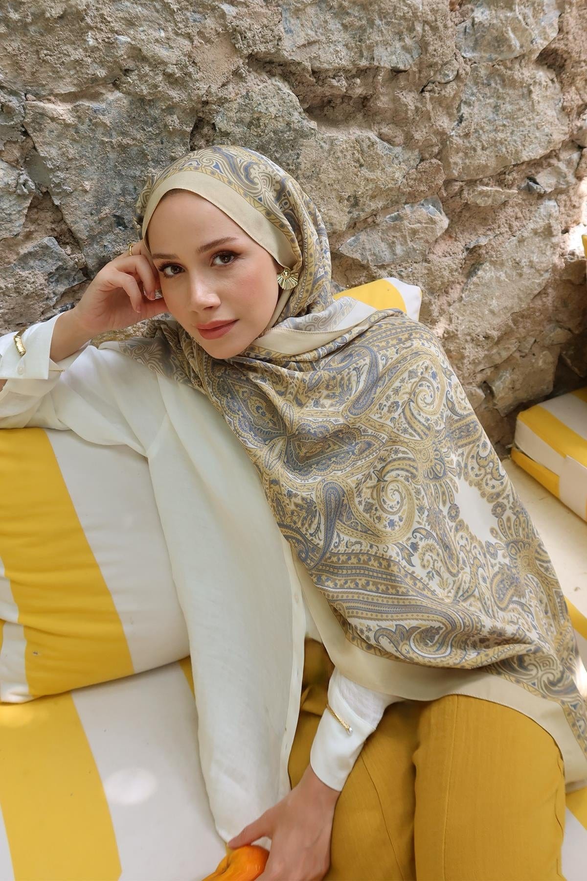 feyza-hakyemez-s-choice-ravena-nilla-cotton-scarf-lemon-3478_4d3019f0-3908-41de-84ad-fd061b716126.jpg