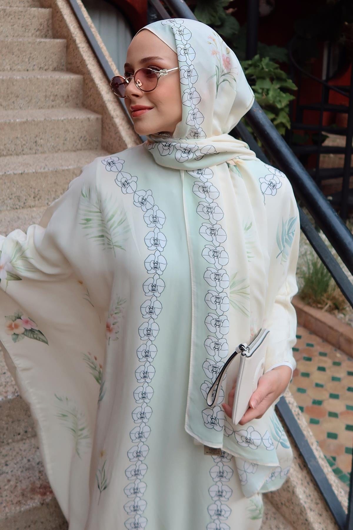 feyza-hakyemez-s-choice-rosmina-monogram-viscose-scarf-cream-1069.jpg