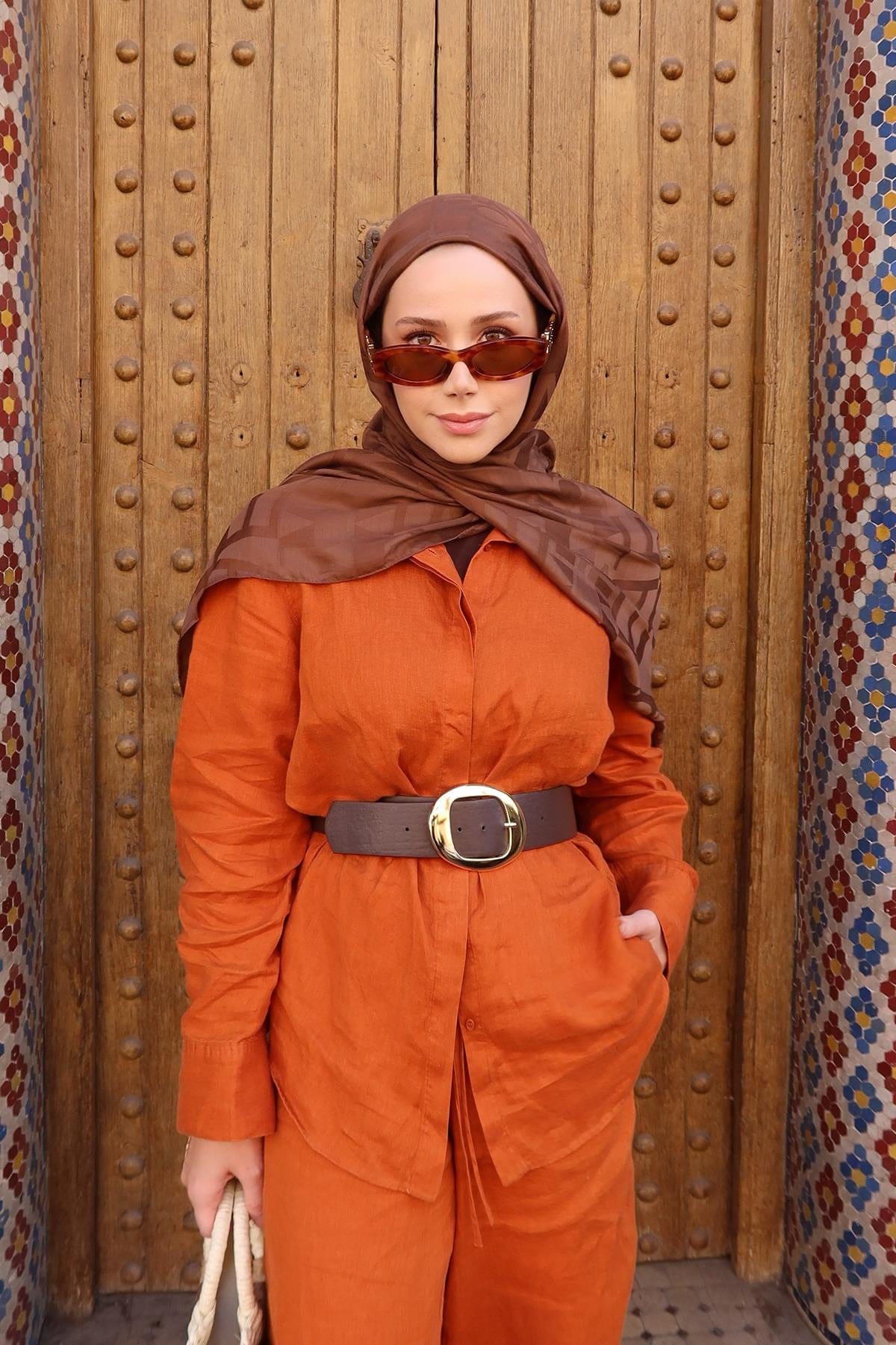 Feyza Hakyemez's Choice: Script Pattern Jacquard Italian Silk Scarf Dusty Brown