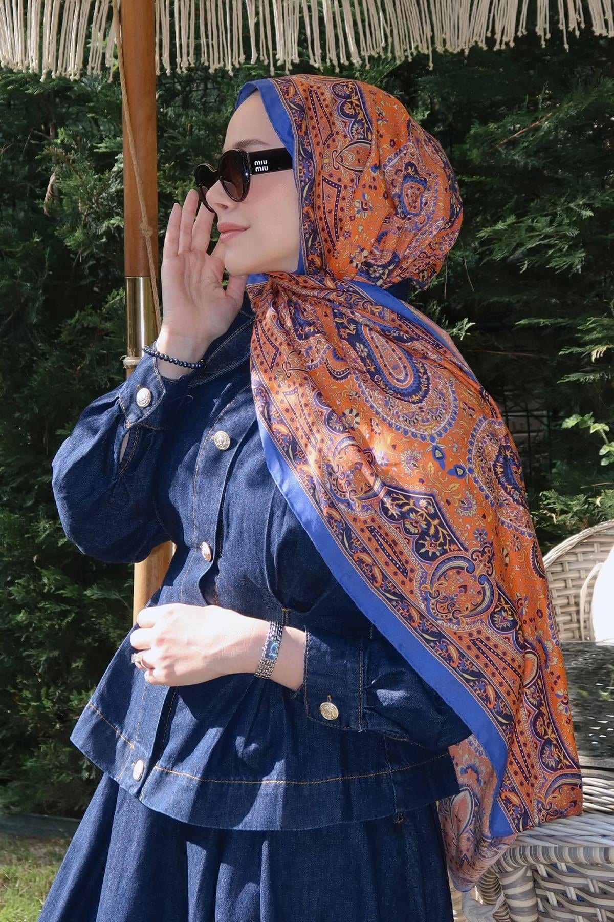 feyza-hakyemez-s-choice-sunset-blaze-comfy-silk-scarf-orange-215.jpg