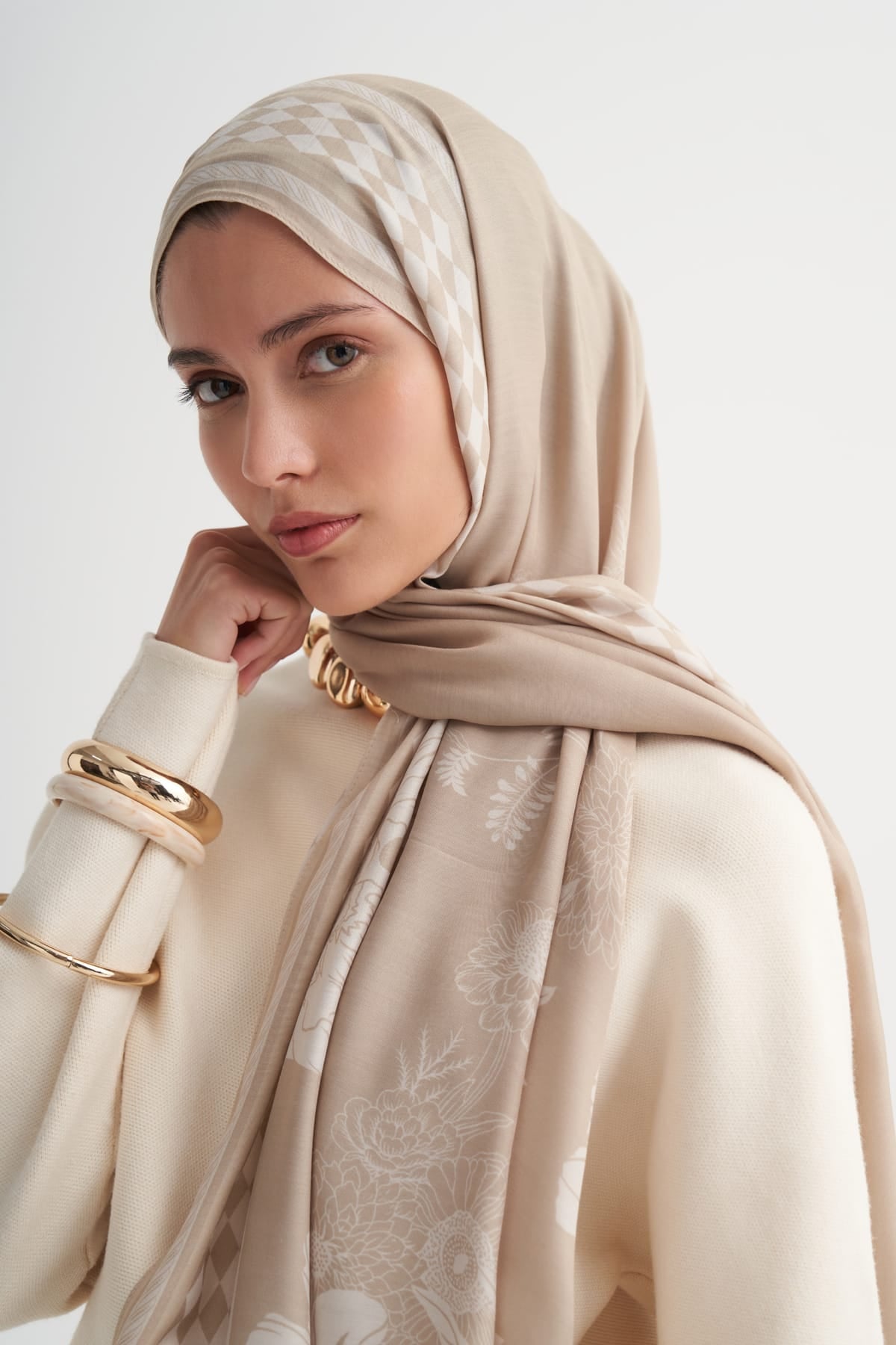 Fiora Incira Viscose Scarf Mink