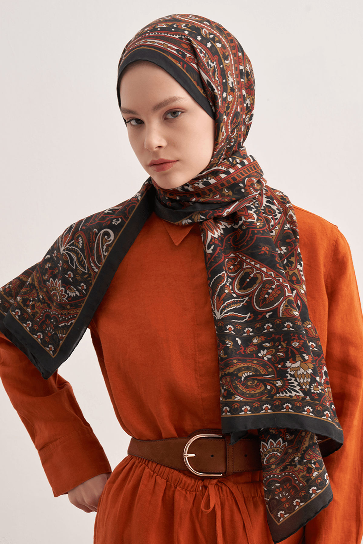 flair-early-silk-scarf-dark-2810.png
