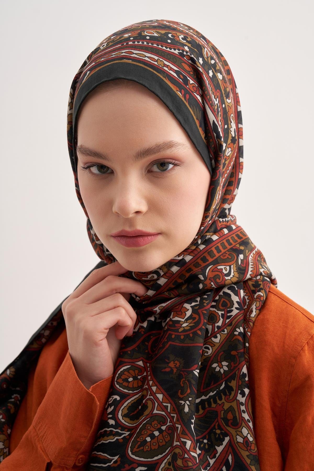 Flair Early Silk Scarf Dark