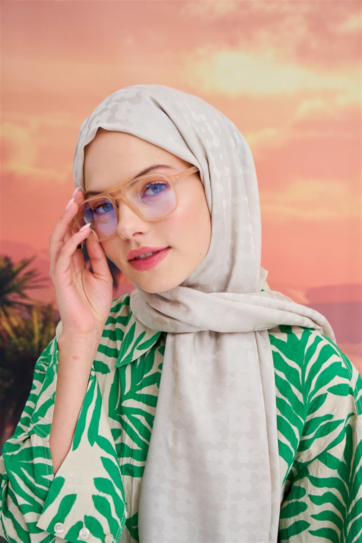 Floral Pattern Jacquard Italian Silk Scarf Camel
