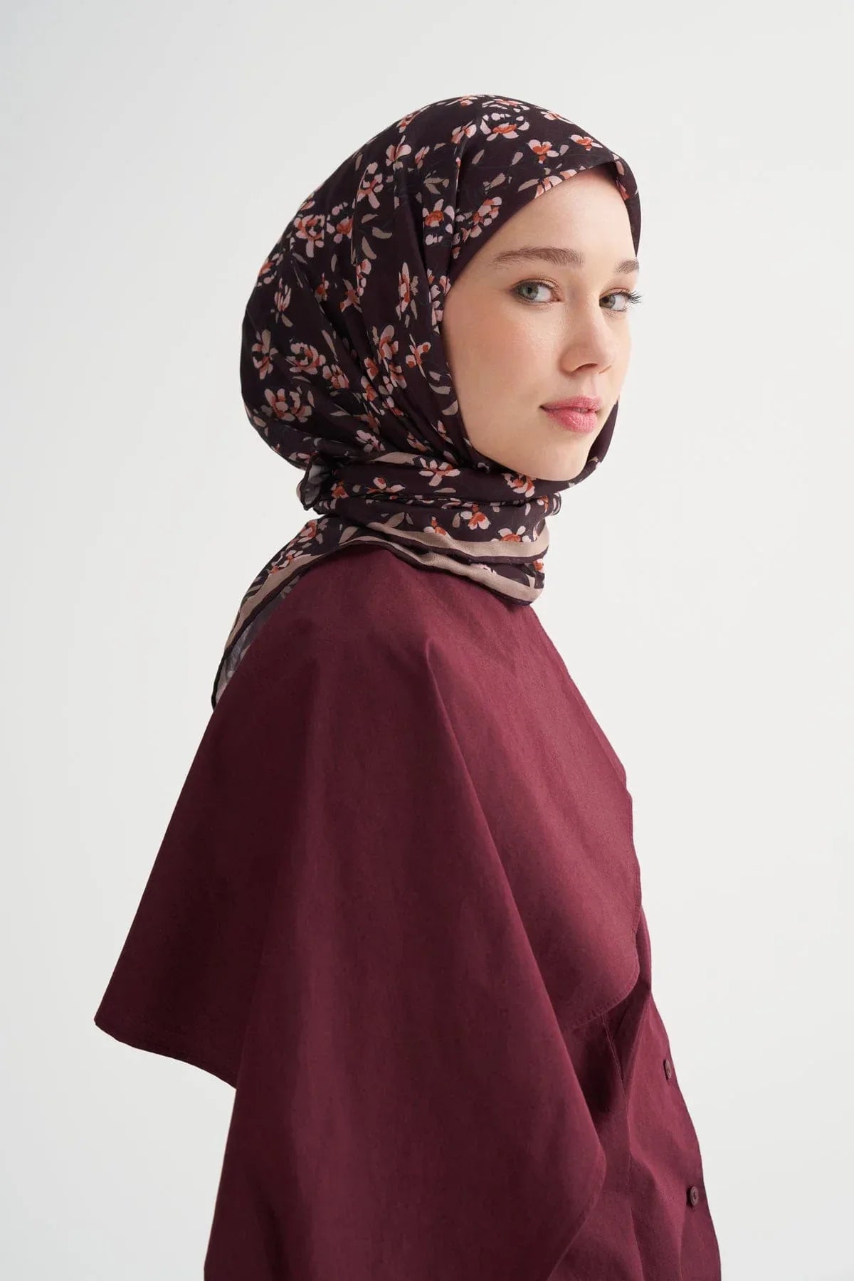 florina-soft-scarf-burgundy-4878 - Carell Hijab