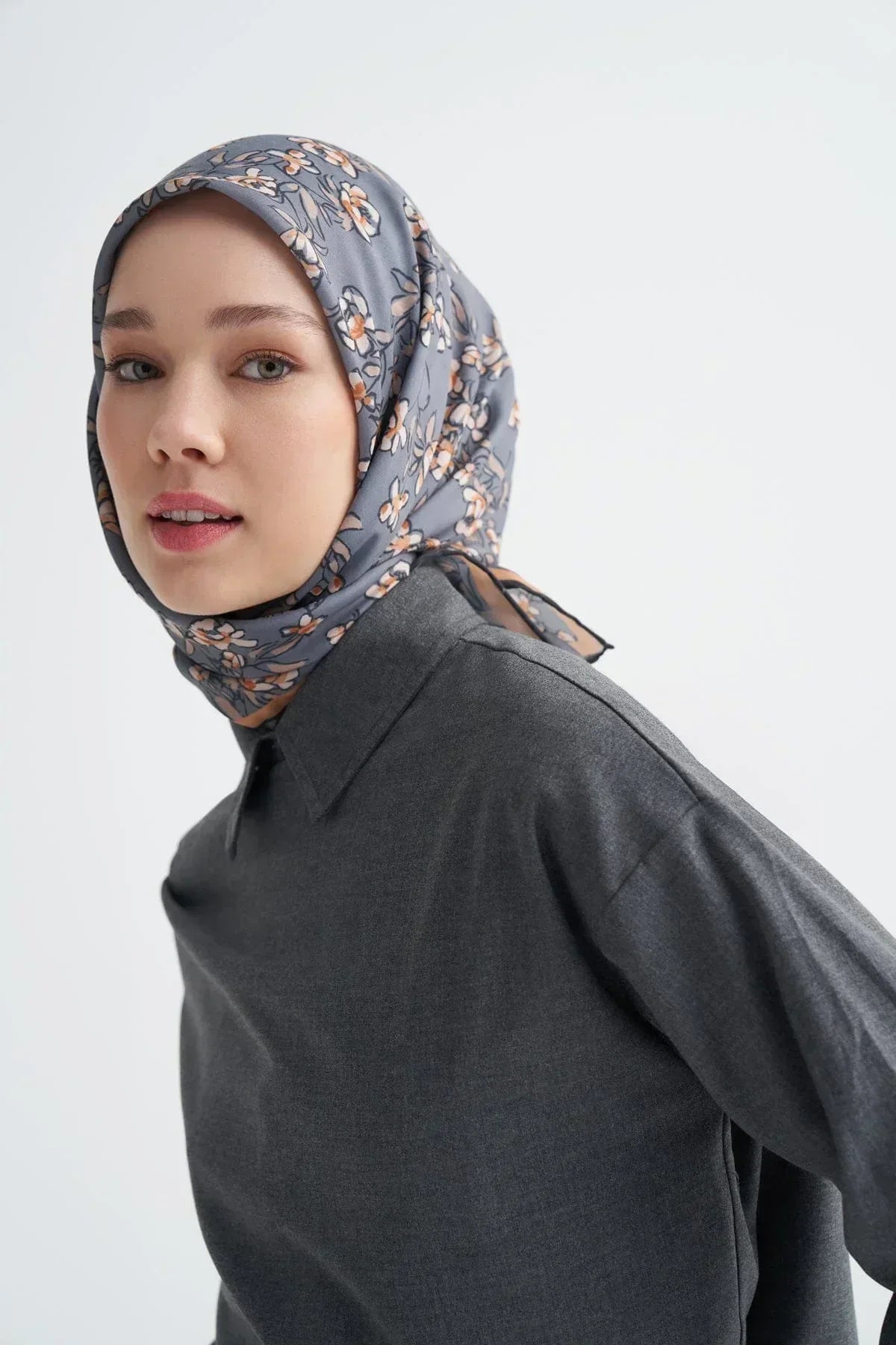 florina-soft-scarf-grey-5021 - Carell Hijab