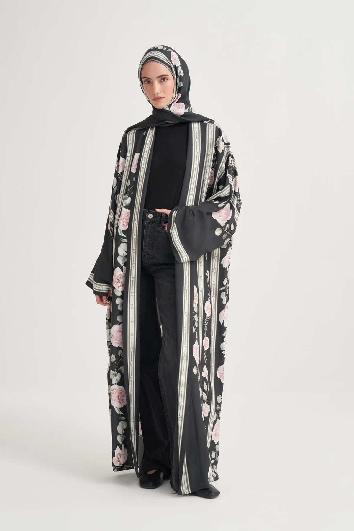 floris-premium-viscose-abaya-black-4464 - Carell Hijab