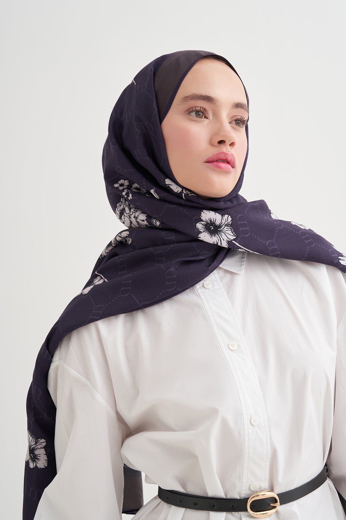 floriva-monogram-viscose-scarf-purple-blue-3989.jpg