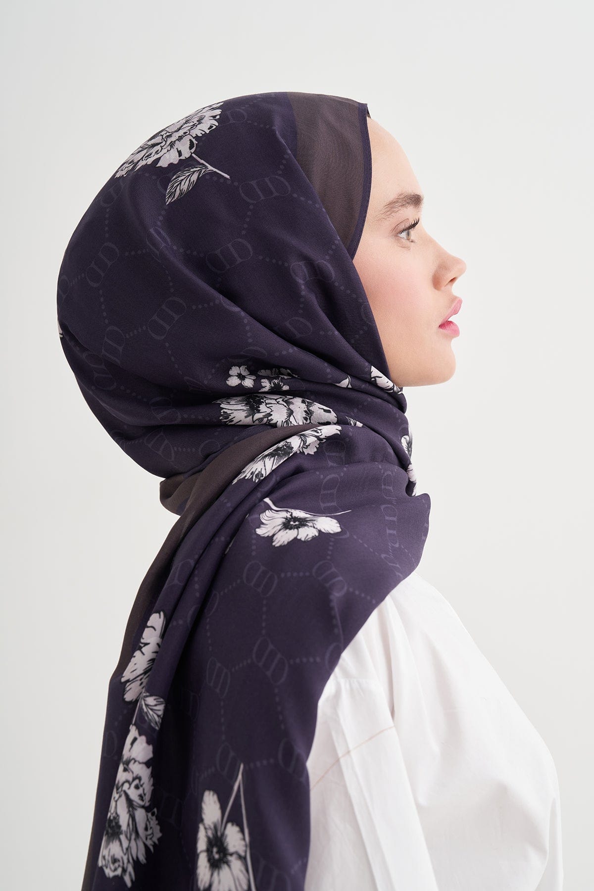 floriva-monogram-viscose-scarf-purple-blue-3990.jpg