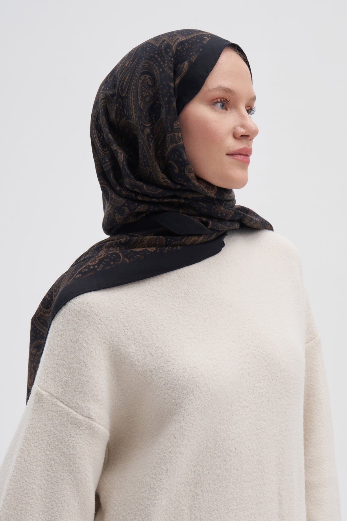 flow-early-silk-scarf-dark-2742.jpg
