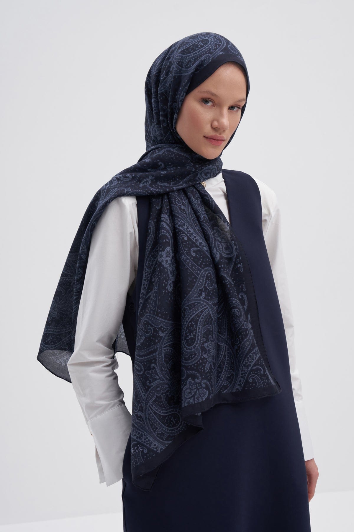 Flow Early Silk Scarf Indigo