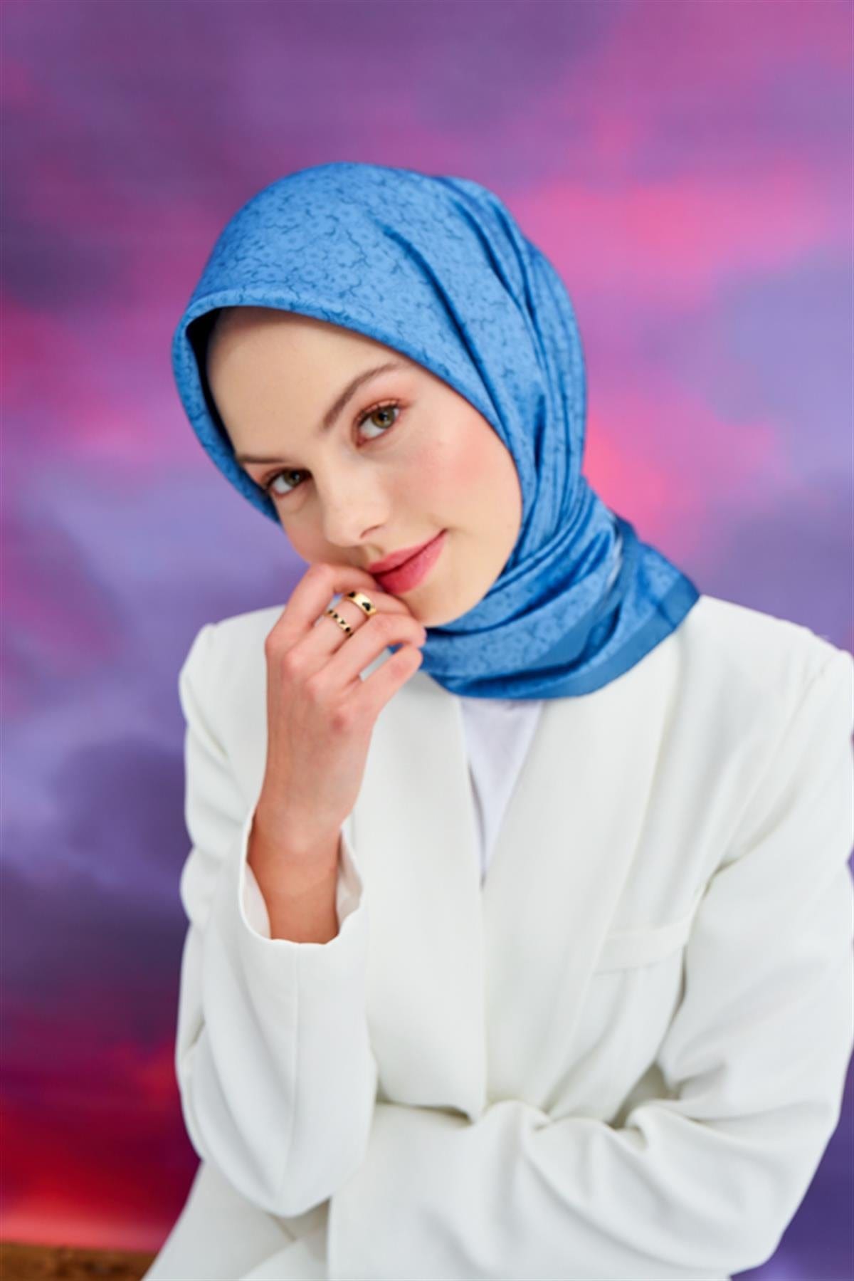 Flower Pattern Twill Square Scarf Blue