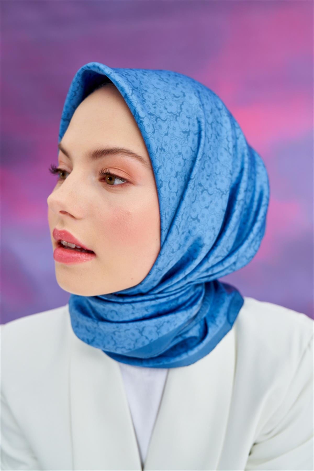 flower-pattern-twill-square-scarf-blue-1298.jpg