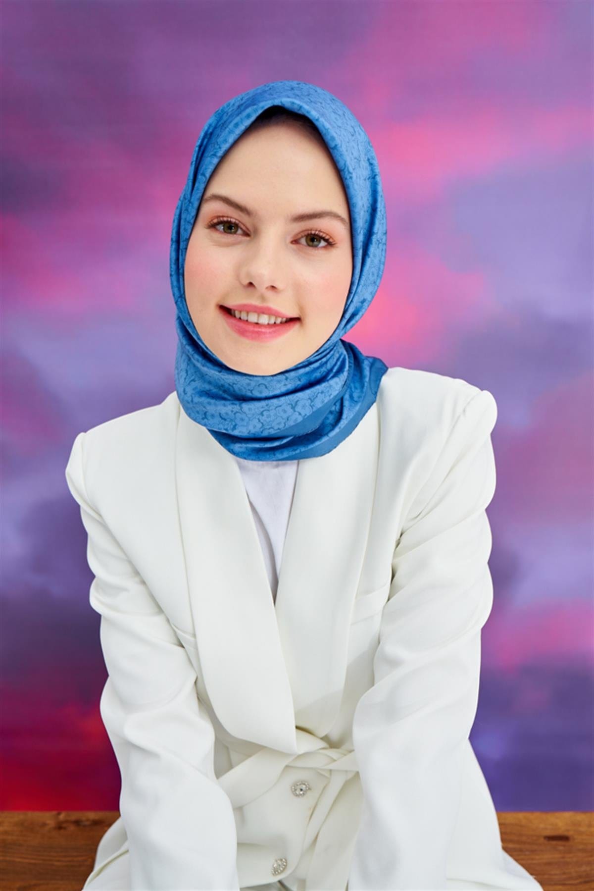 Flower Pattern Twill Square Scarf Blue