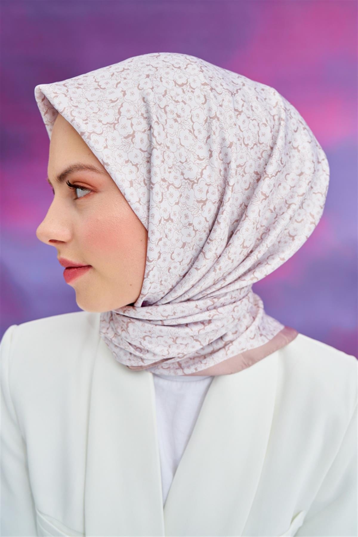 Flower Pattern Twill Square Scarf Mink