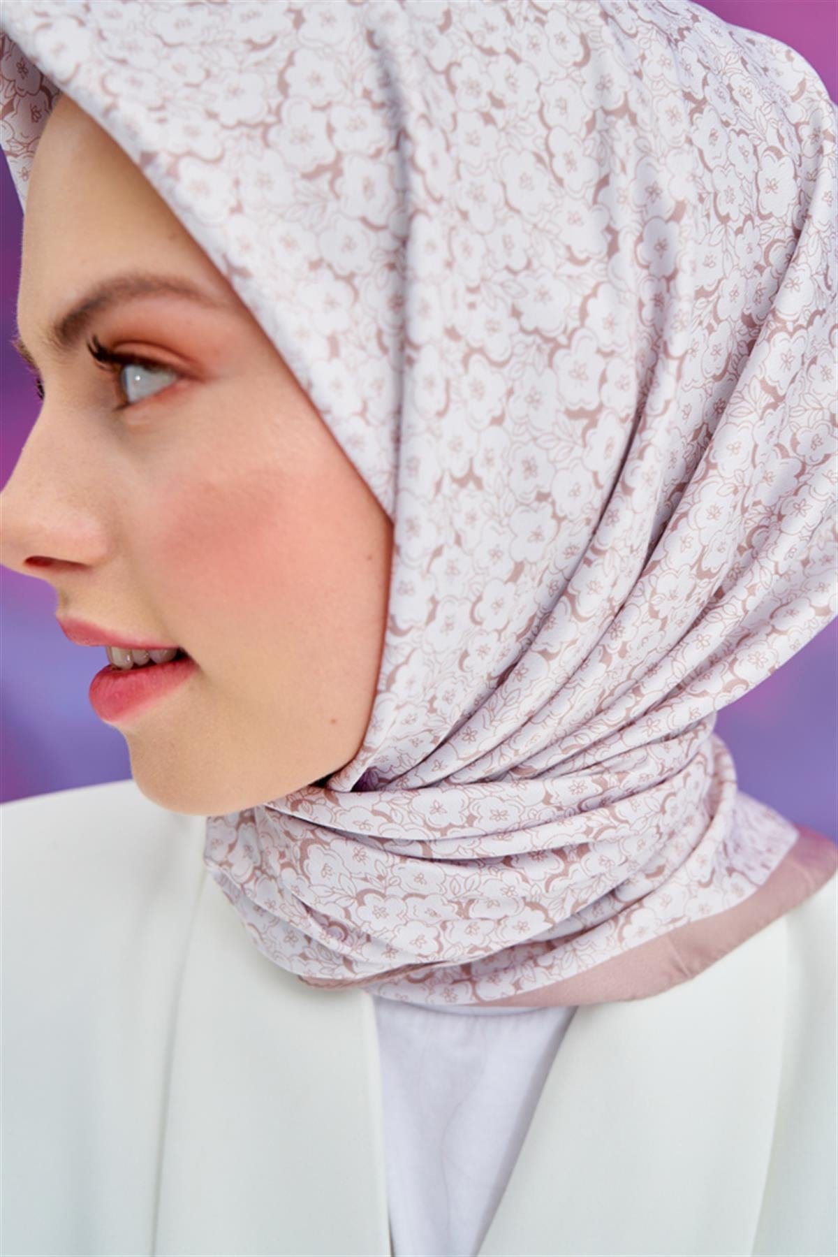 Flower Pattern Twill Square Scarf Mink