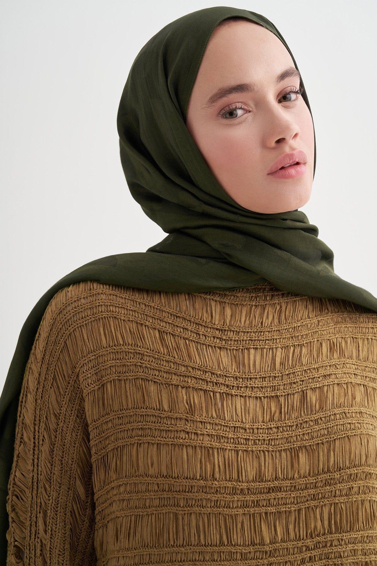geometric-pattern-liora-cotton-scarf-forest-green-5453 - Carell Hijab